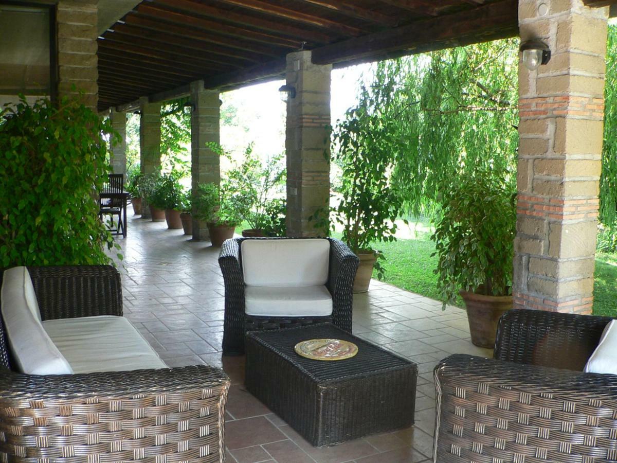 Villa Con Piscina Canale Monterano Exterior foto